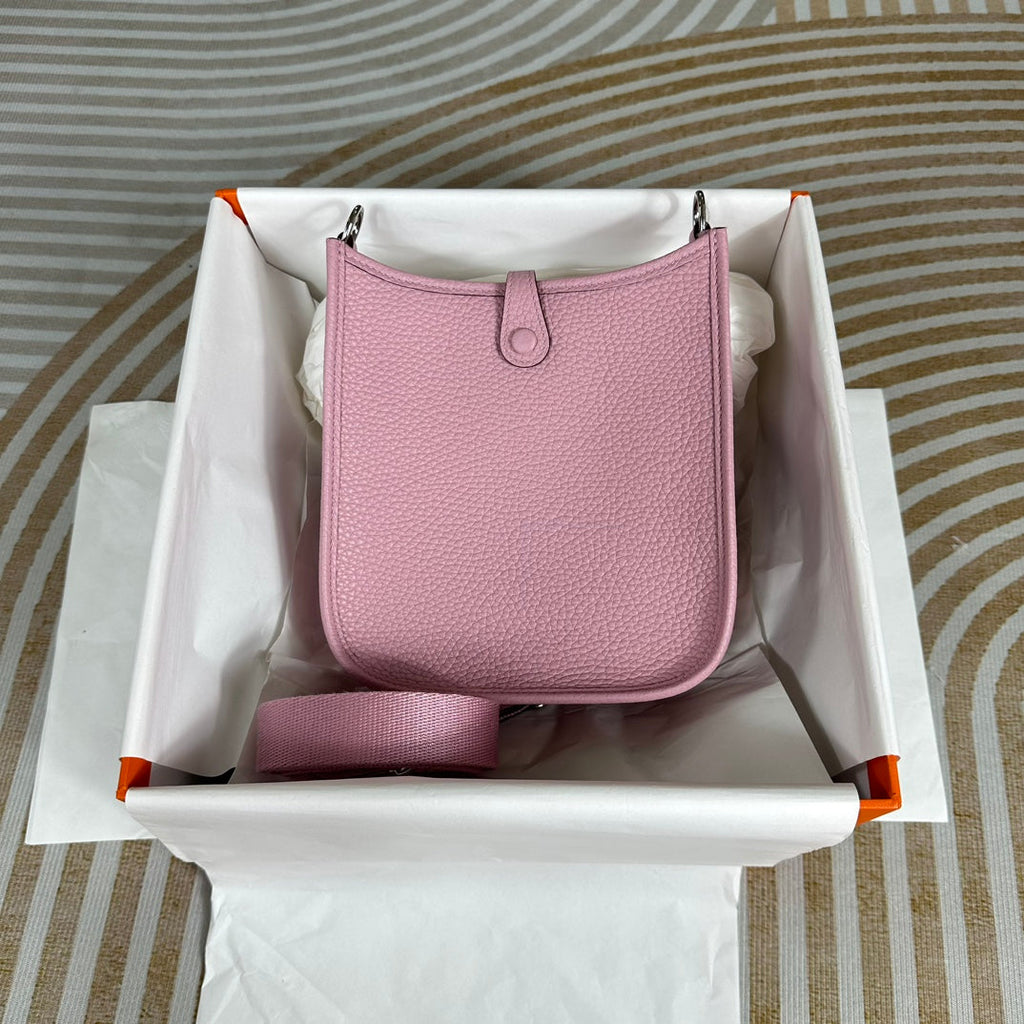 Hermes Evelyne III 17 Togo Light Purple Leather Bag Silver H5660