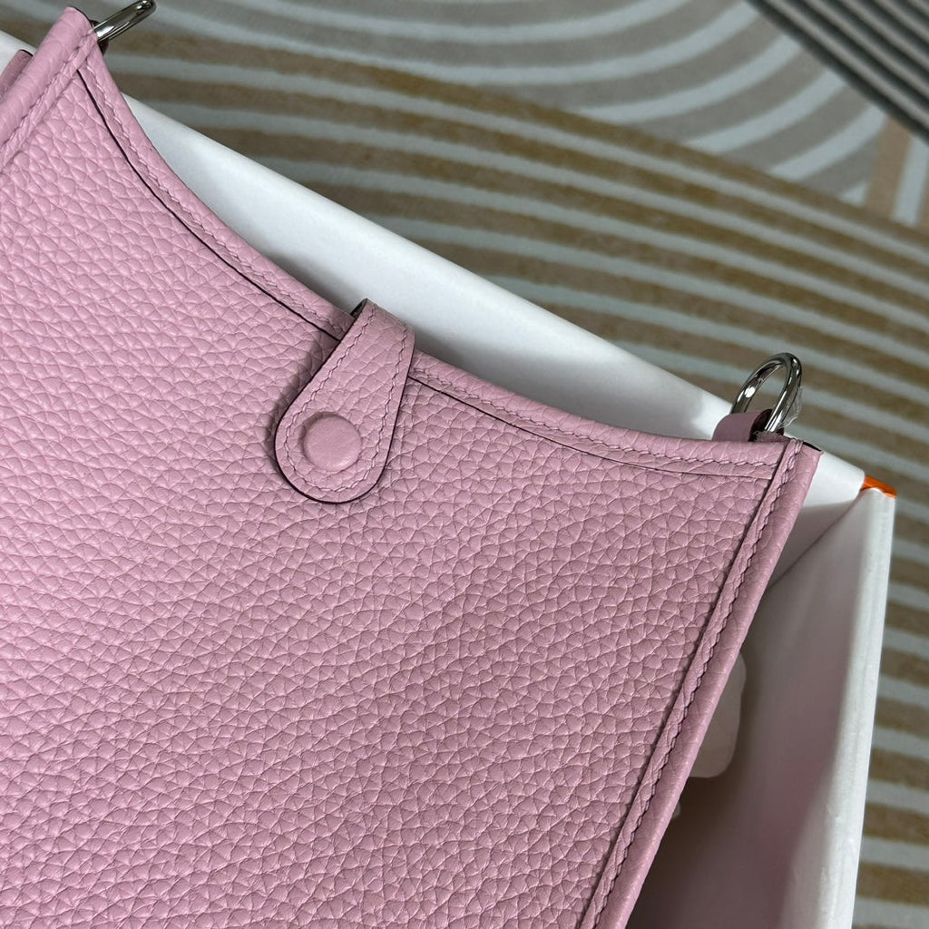Hermes Evelyne III 17 Togo Light Purple Leather Bag Silver H5660
