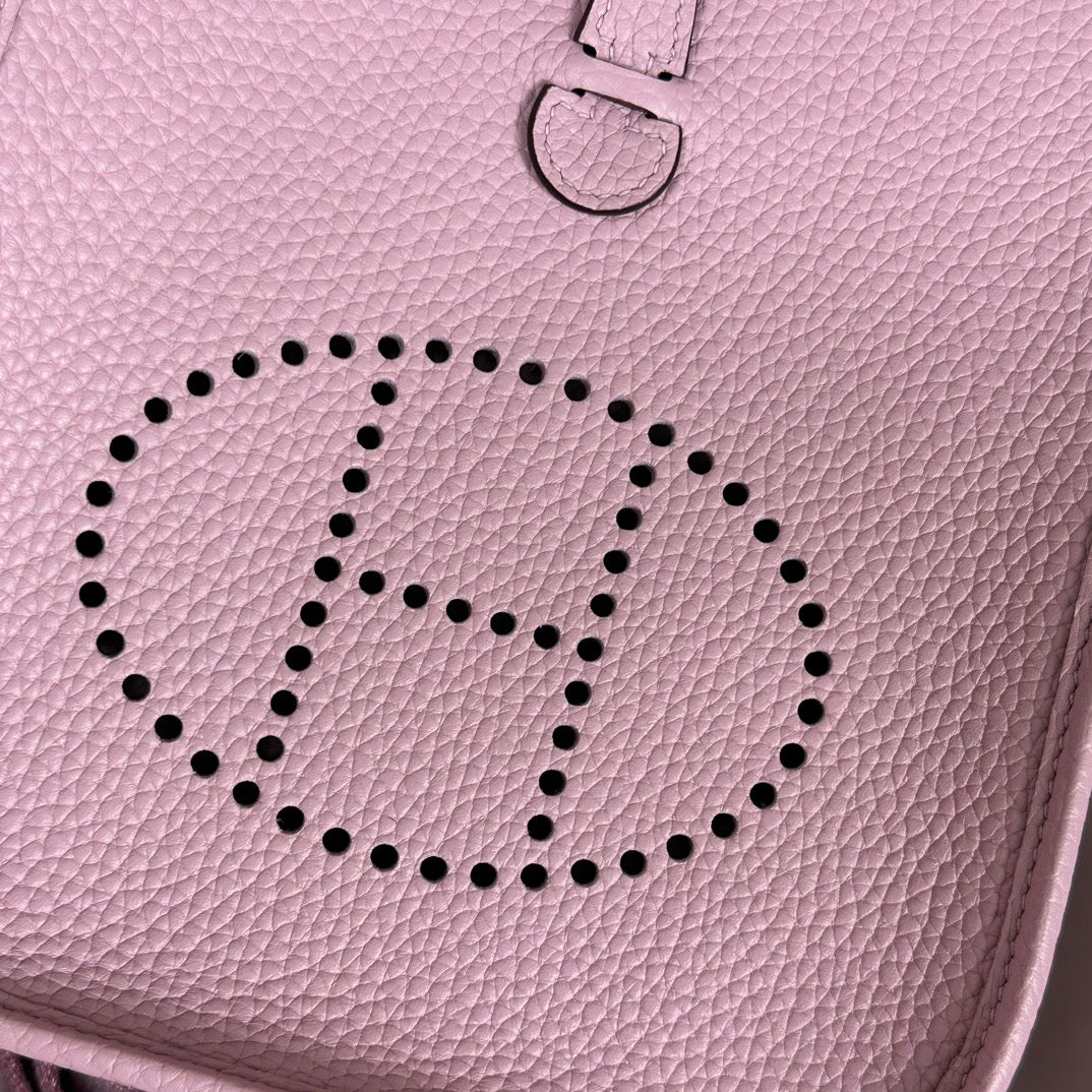 Hermes Evelyne III 17 Togo Light Purple Leather Bag Silver H5660
