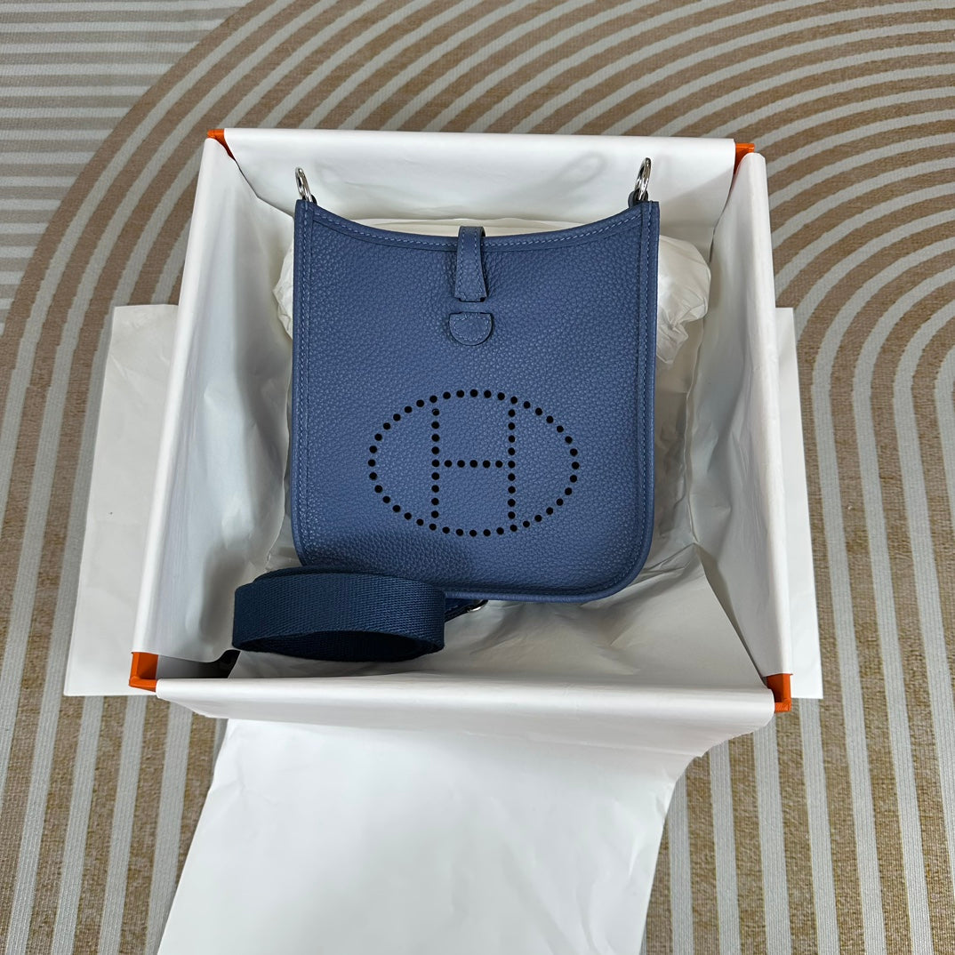 Hermes Evelyne III 17 Togo Dark Blue Leather Bag Silver H5668