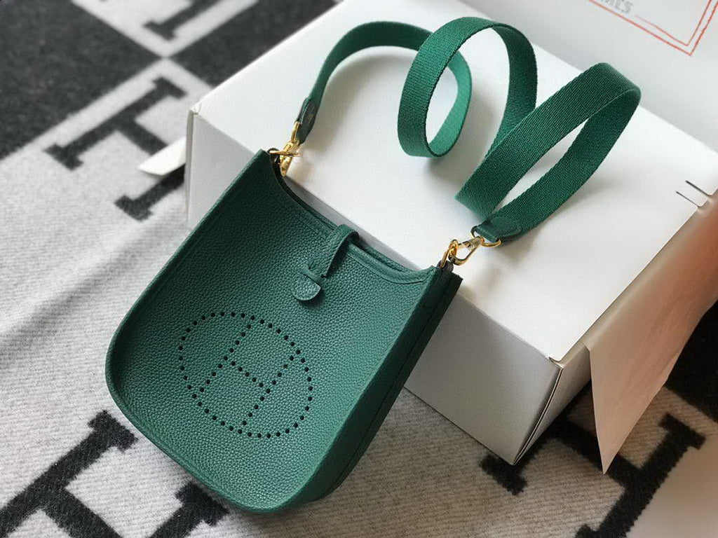 Hermes Evelyne III 18 Togo Leather Crossbody half Handmade Bag Gold Green