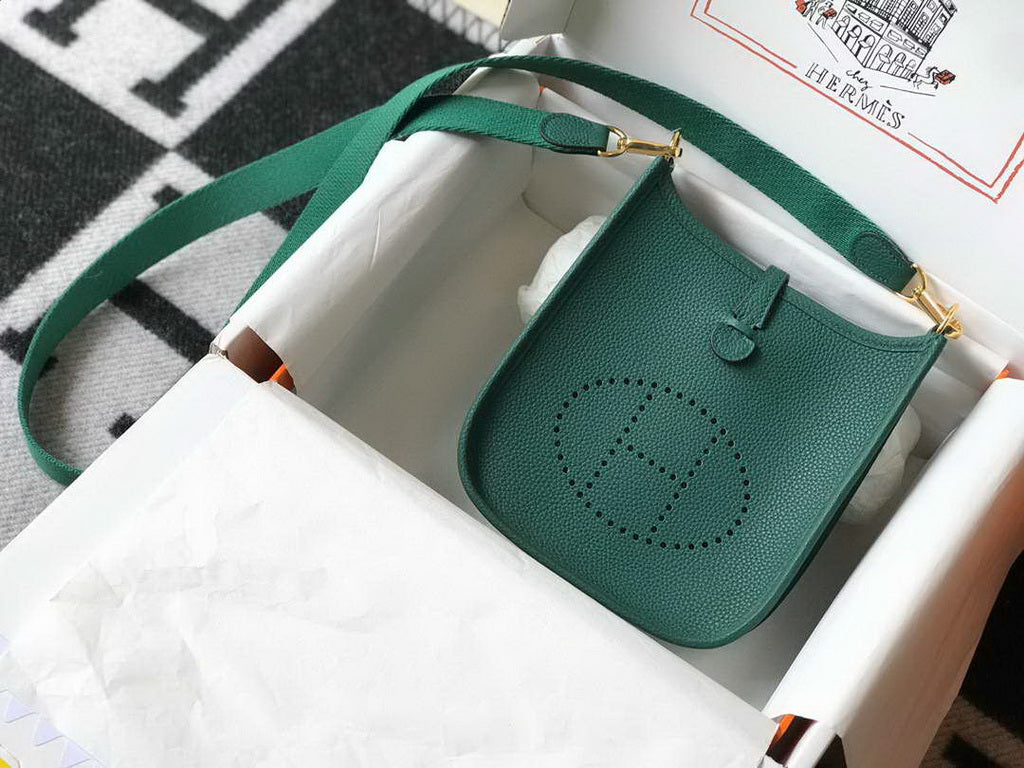 Hermes Evelyne III 18 Togo Leather Crossbody half Handmade Bag Gold Green