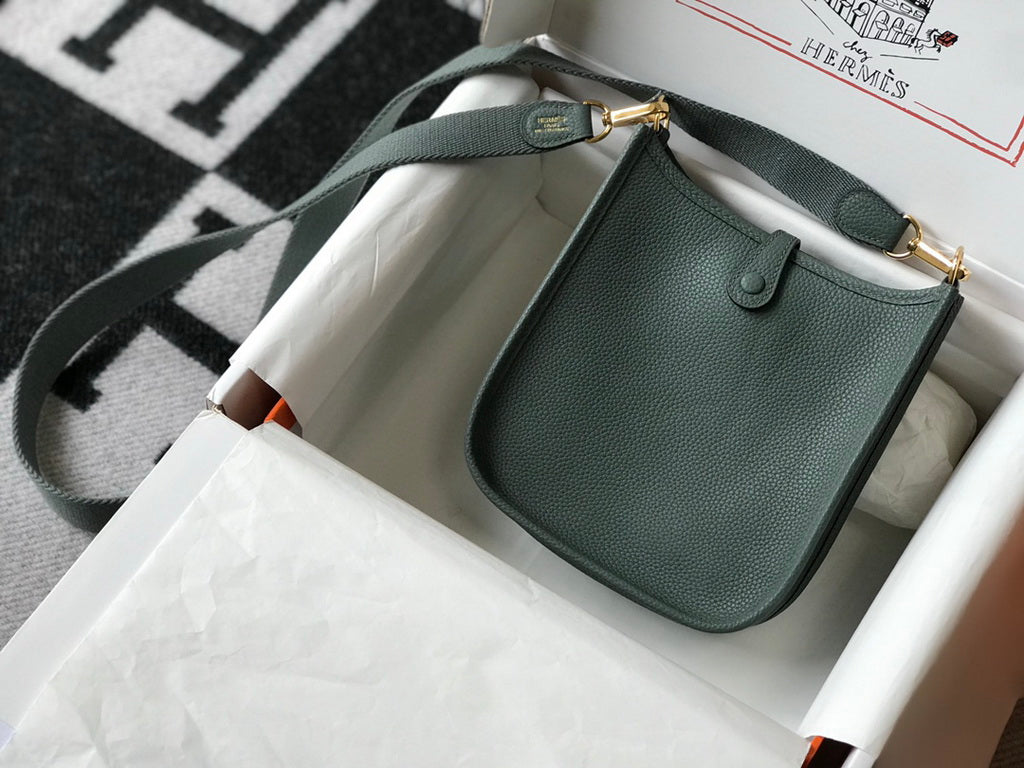 Hermes Evelyne III 18 Togo Leather Crossbody half Handmade Bag Gold Dark Green
