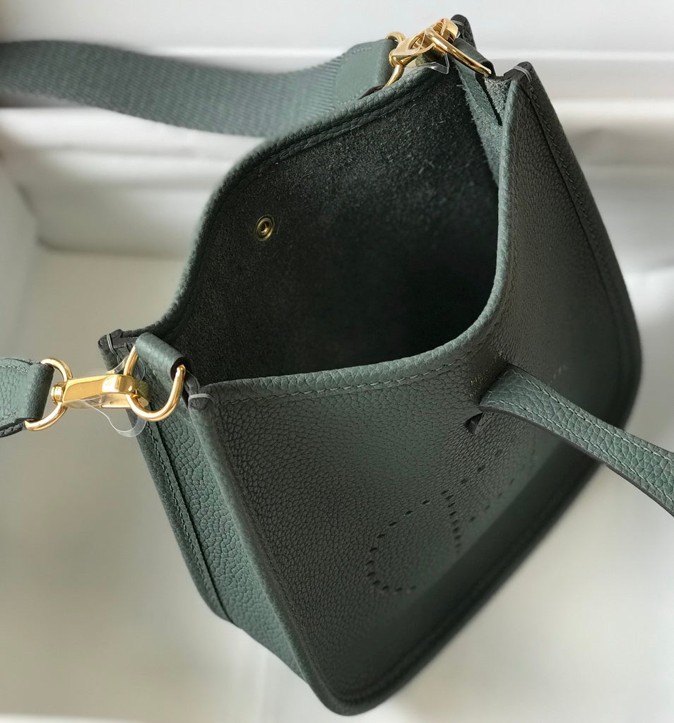 Hermes Evelyne III 18 Togo Leather Crossbody half Handmade Bag Gold Dark Green