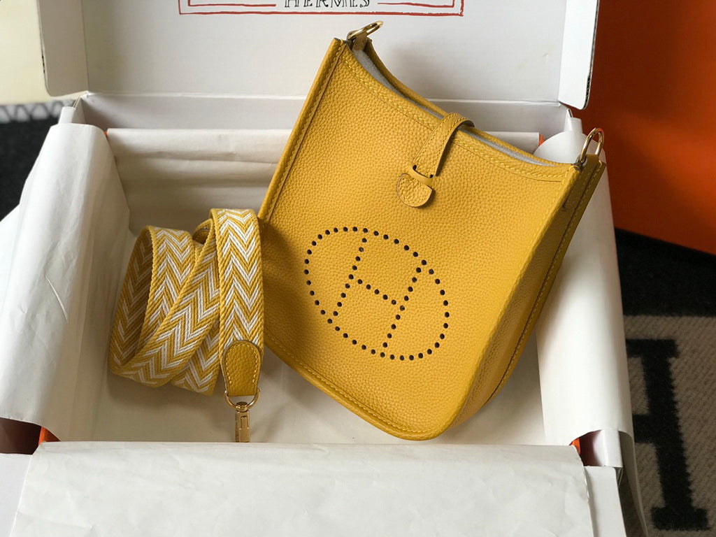 Hermes Evelyne III 18 Togo Leather Crossbody half Handmade Bag Gold Yellow