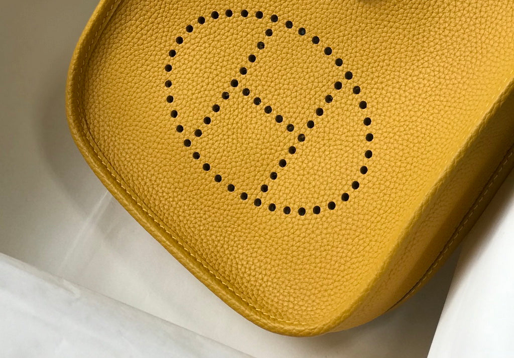 Hermes Evelyne III 18 Togo Leather Crossbody half Handmade Bag Gold Yellow