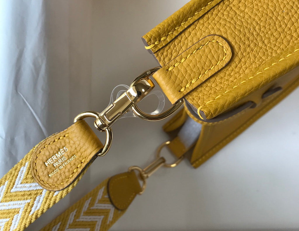 Hermes Evelyne III 18 Togo Leather Crossbody half Handmade Bag Gold Yellow
