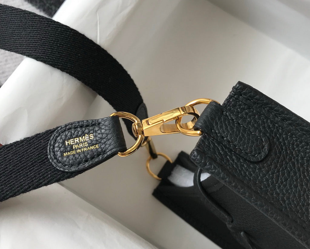 Hermes Evelyne III 18 Togo Leather Crossbody half Handmade Bag Gold Black