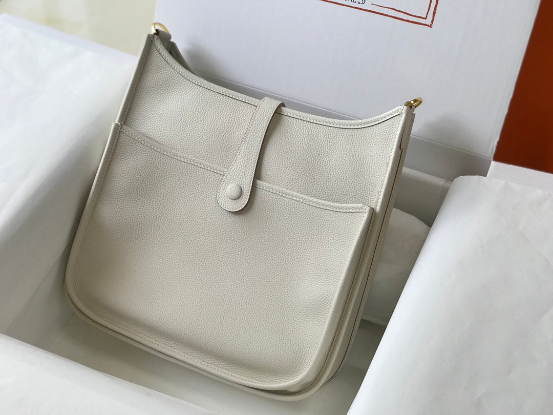 Hermès Evelyne III 29 Bag Taurillon Clemence Beige
