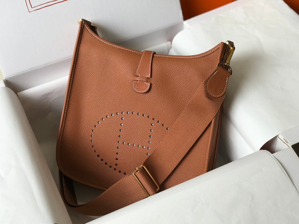 Hermès Evelyne III 29 Bag Taurillon Clemence Brown