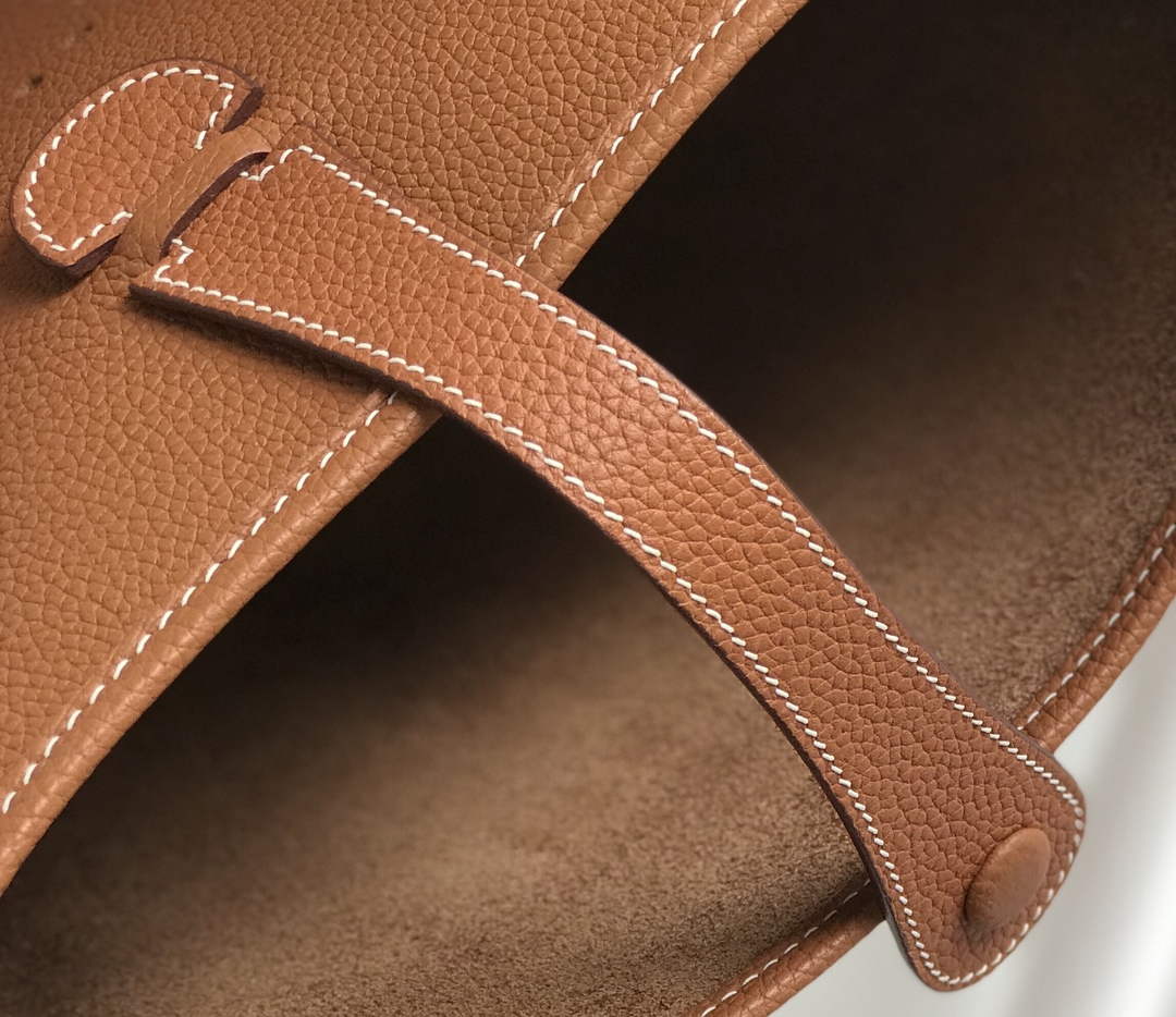 Hermès Evelyne III 29 Bag Taurillon Clemence Brown