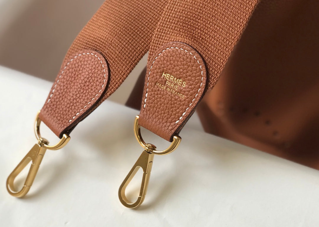 Hermès Evelyne III 29 Bag Taurillon Clemence Brown