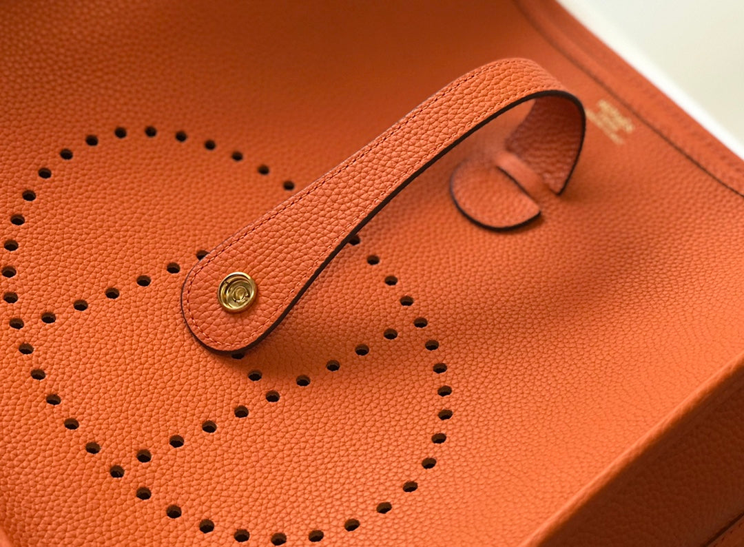 Hermès Evelyne III 29 Bag Taurillon Clemence Orange