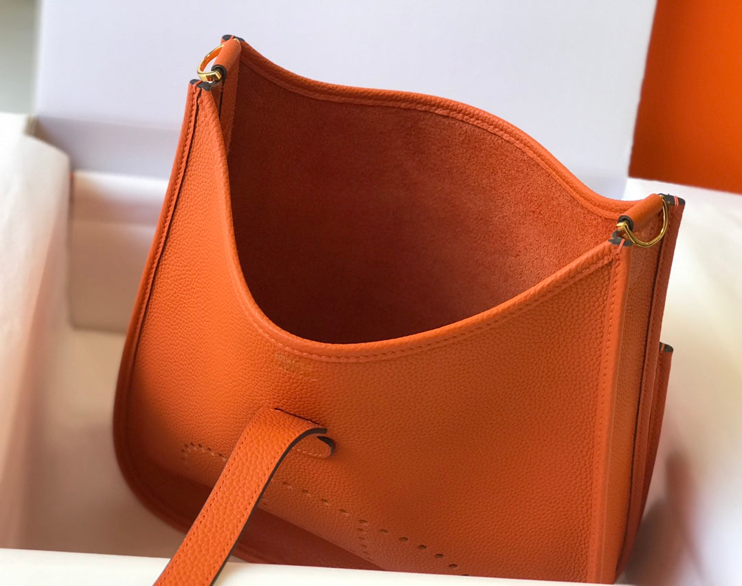Hermès Evelyne III 29 Bag Taurillon Clemence Orange