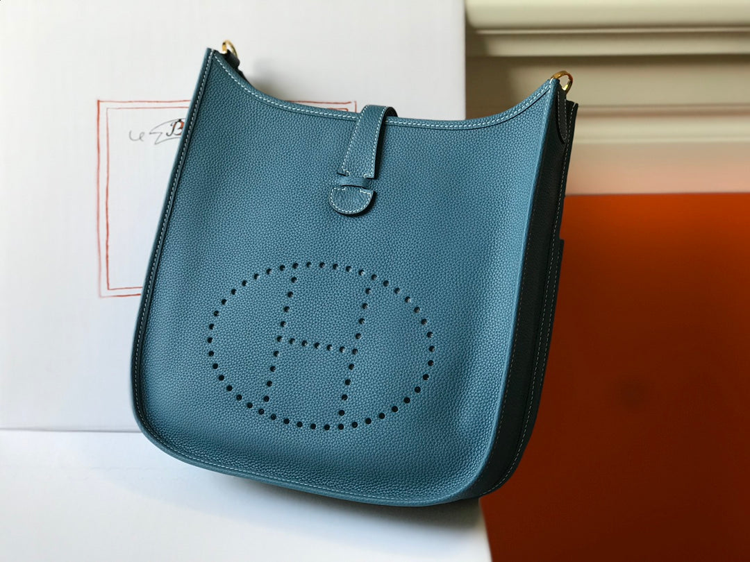Hermès Evelyne III 29 Bag Taurillon Clemence Blue