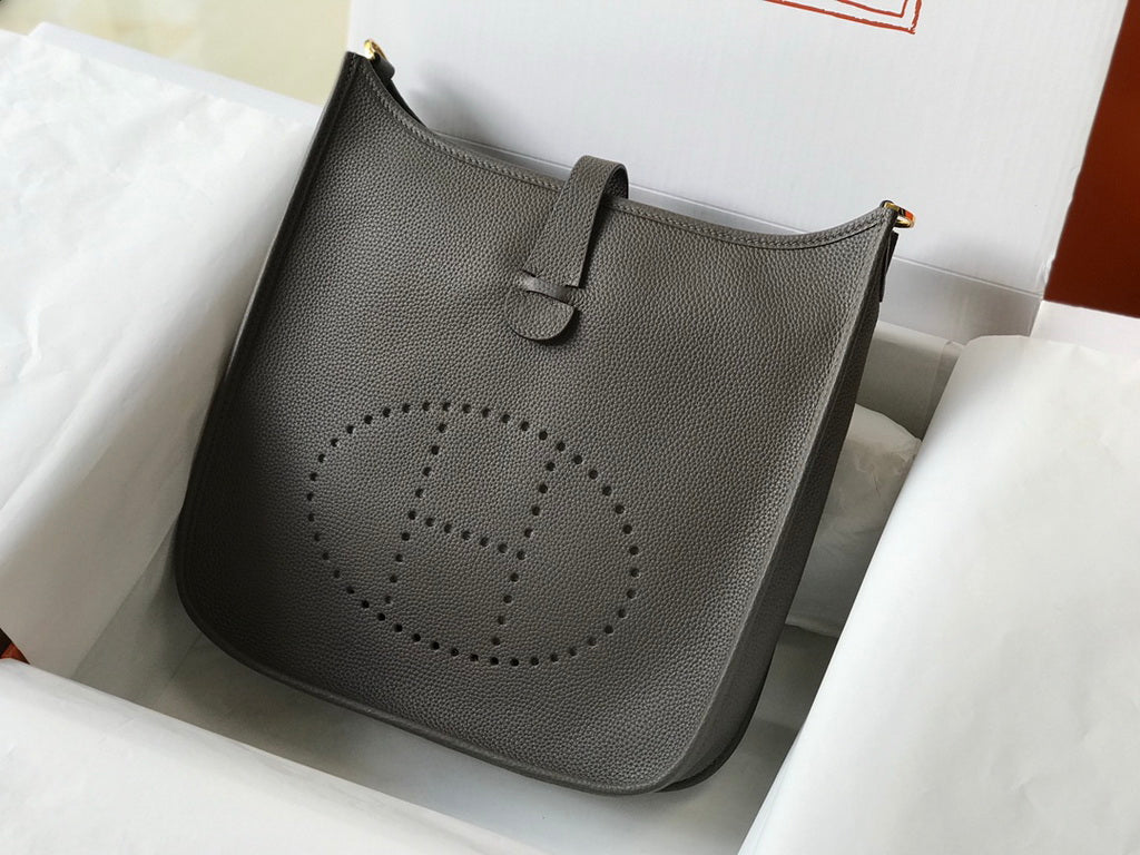 Hermès Evelyne III 29 Taurillon Clemence Bag Half Hand Dark Gray Gold
