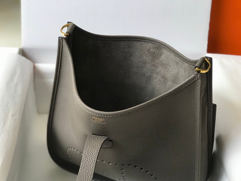 Hermès Evelyne III 29 Taurillon Clemence Bag Half Hand Dark Gray Gold