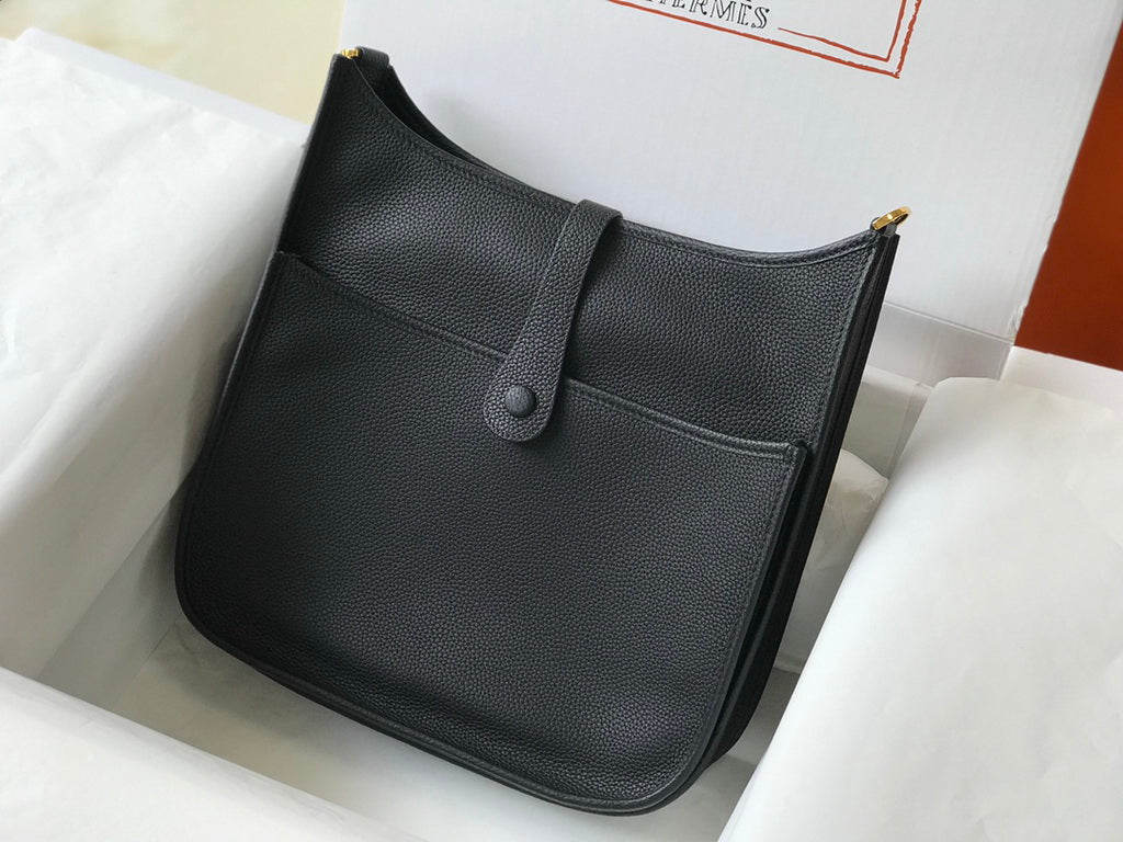 Hermès Evelyne III 29 Taurillon Clemence Bag Half Hand Black Gold