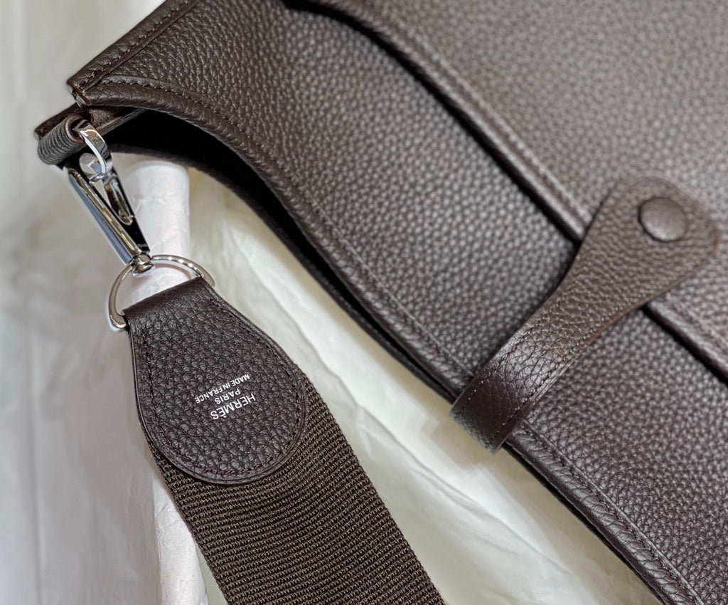Hermès Evelyne III 29 Taurillon Clemence Shoulder Bag Coffee Silver