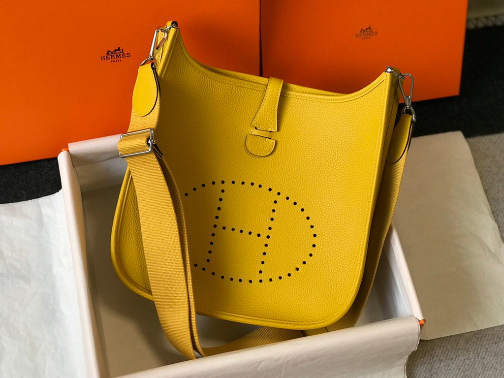 Hermès Evelyne III 29 Taurillon Clemence Shoulder Bag Yellow Silver
