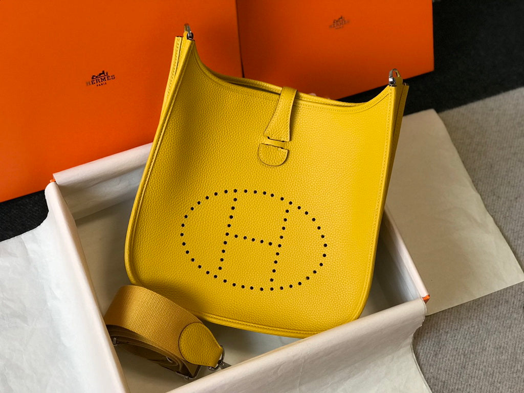Hermès Evelyne III 29 Taurillon Clemence Shoulder Bag Yellow Silver