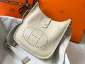 Hermès Evelyne III 29 Taurillon Clemence Shoulder Bag Ligth Gray Silver