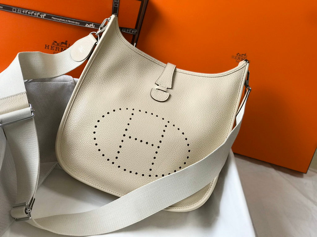Hermès Evelyne III 29 Taurillon Clemence Shoulder Bag Ligth Gray Silver