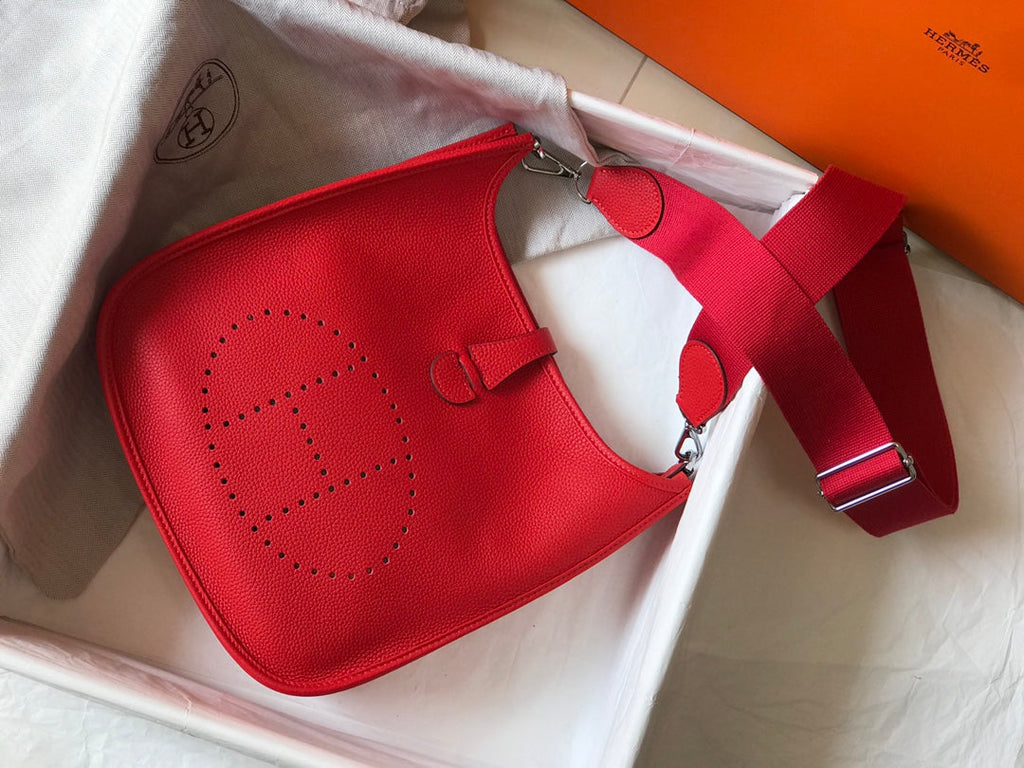 Hermès Evelyne III 29 Taurillon Clemence Shoulder Bag Red Silver