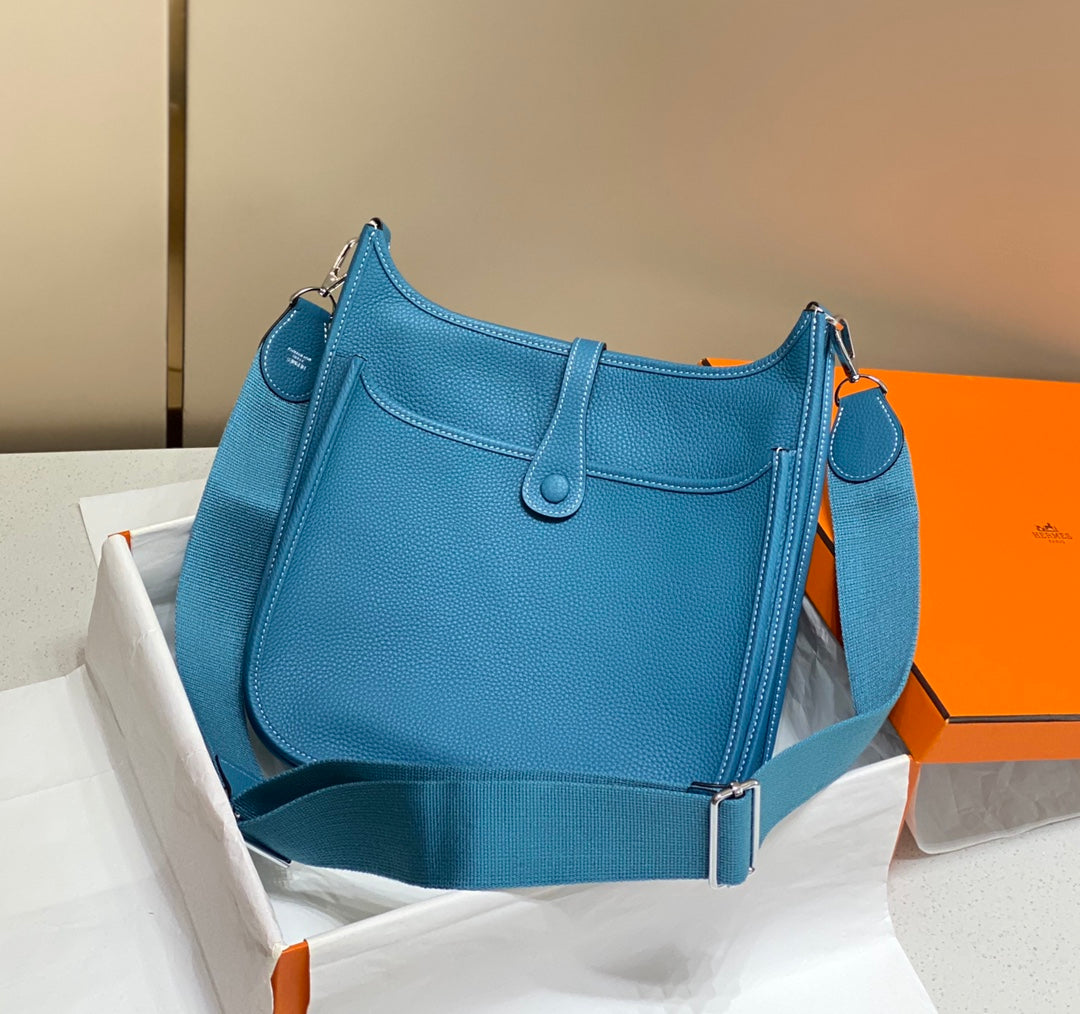 Hermès Evelyne III 29 Taurillon Clemence Shoulder Bag Blue Silver