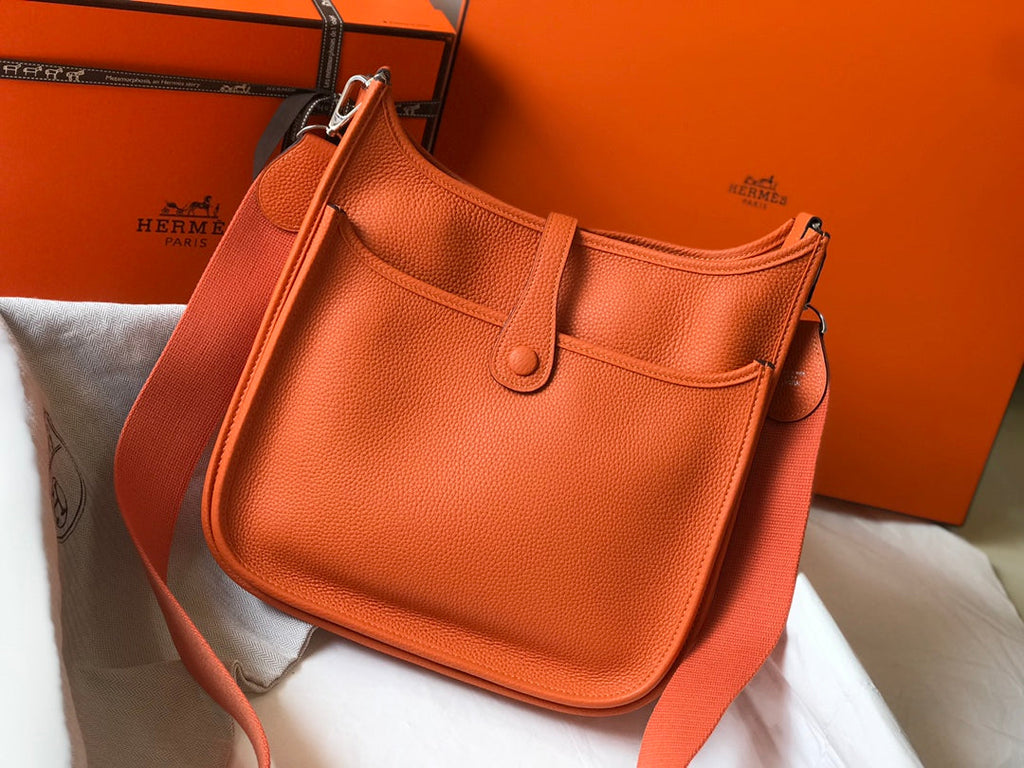 Hermès Evelyne III 29 Taurillon Clemence Shoulder Bag Orange Silver