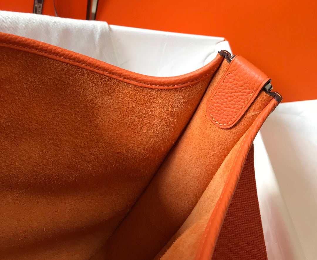 Hermès Evelyne III 29 Taurillon Clemence Shoulder Bag Orange Silver