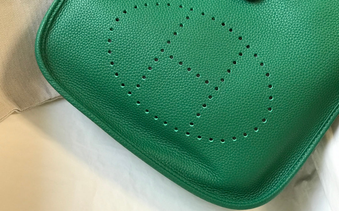 Hermès Evelyne III 29 Taurillon Clemence Shoulder Bag Green Silver