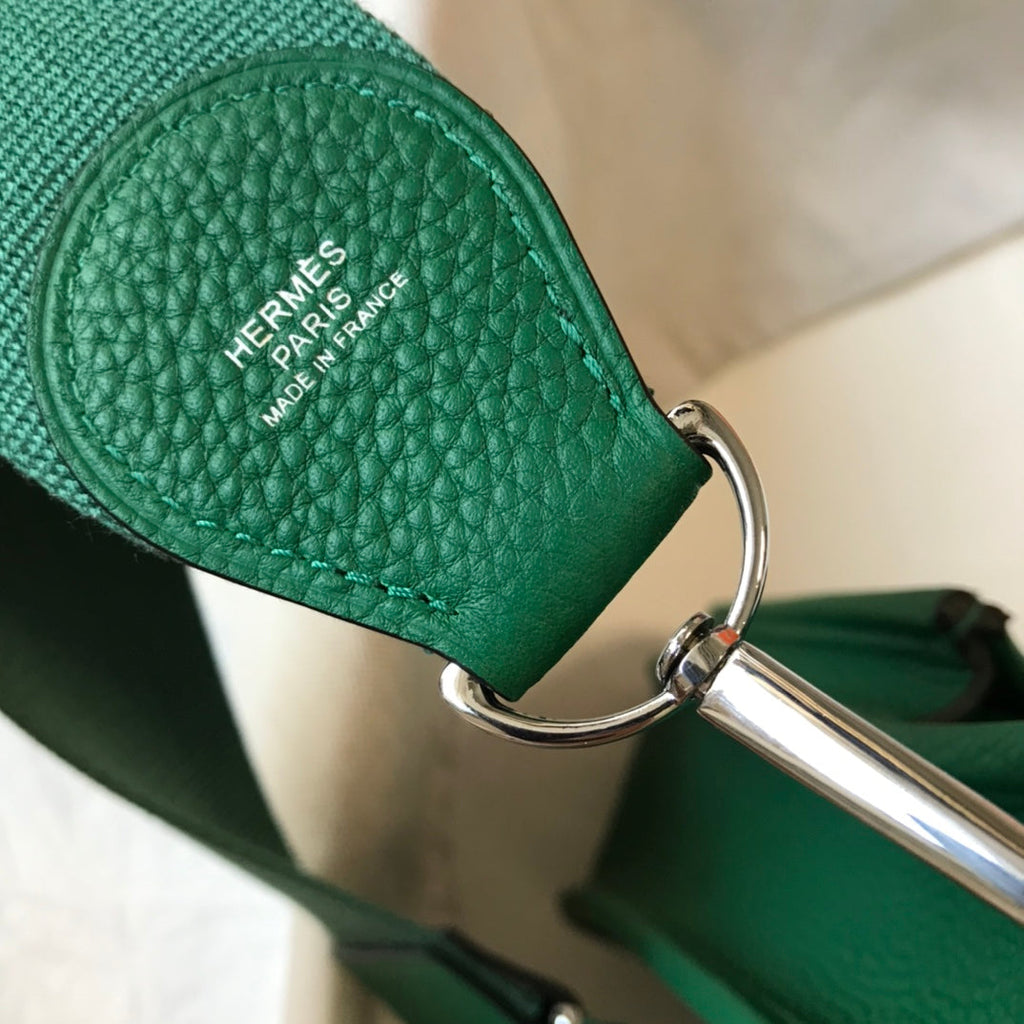 Hermès Evelyne III 29 Taurillon Clemence Shoulder Bag Green Silver