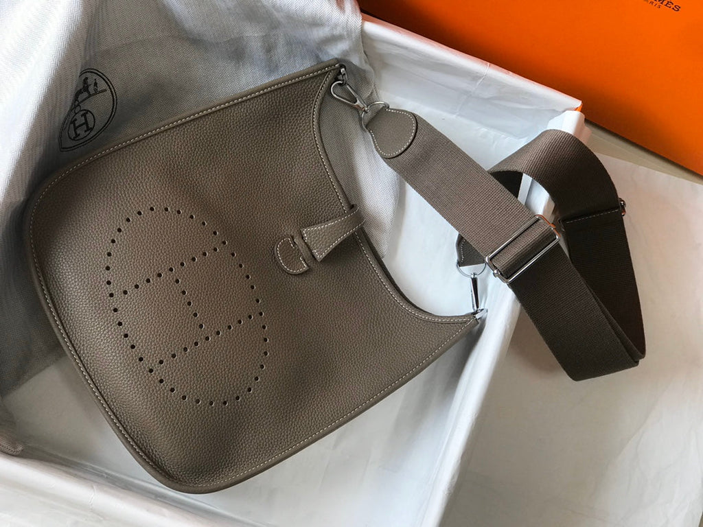 Hermès Evelyne III 29 Taurillon Clemence Shoulder Bag Dark Gray Silver