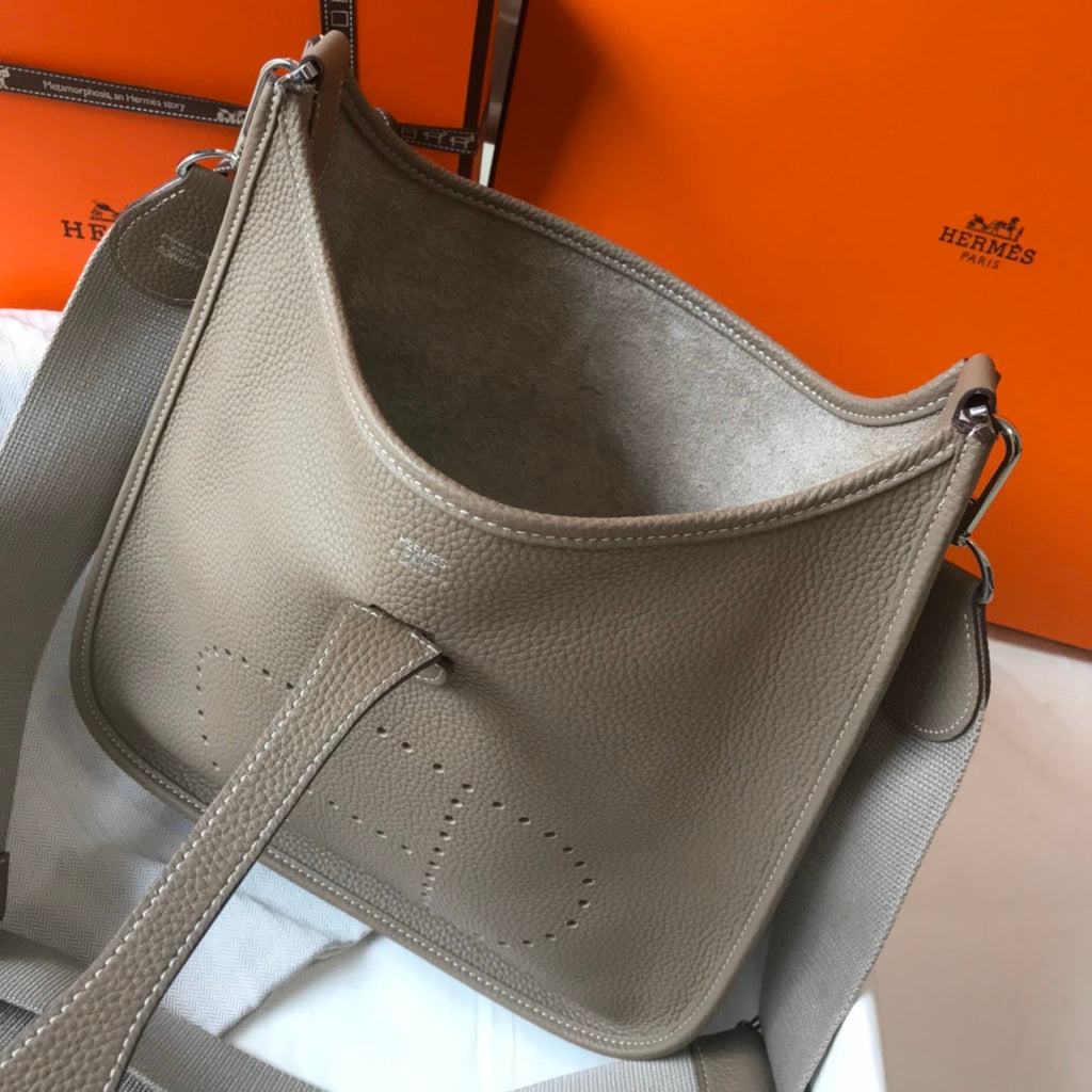 Hermès Evelyne III 29 Taurillon Clemence Shoulder Bag Dark Gray Silver