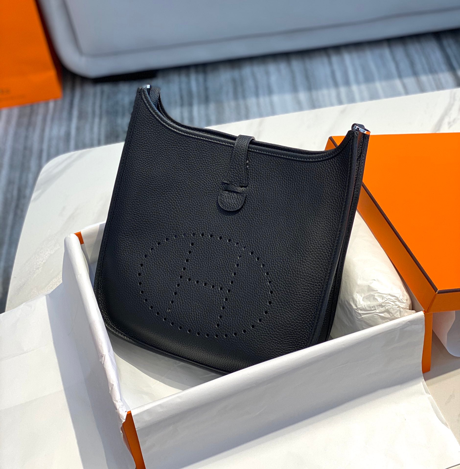 Hermès Evelyne III 29 Taurillon Clemence Shoulder Bag Black Silver