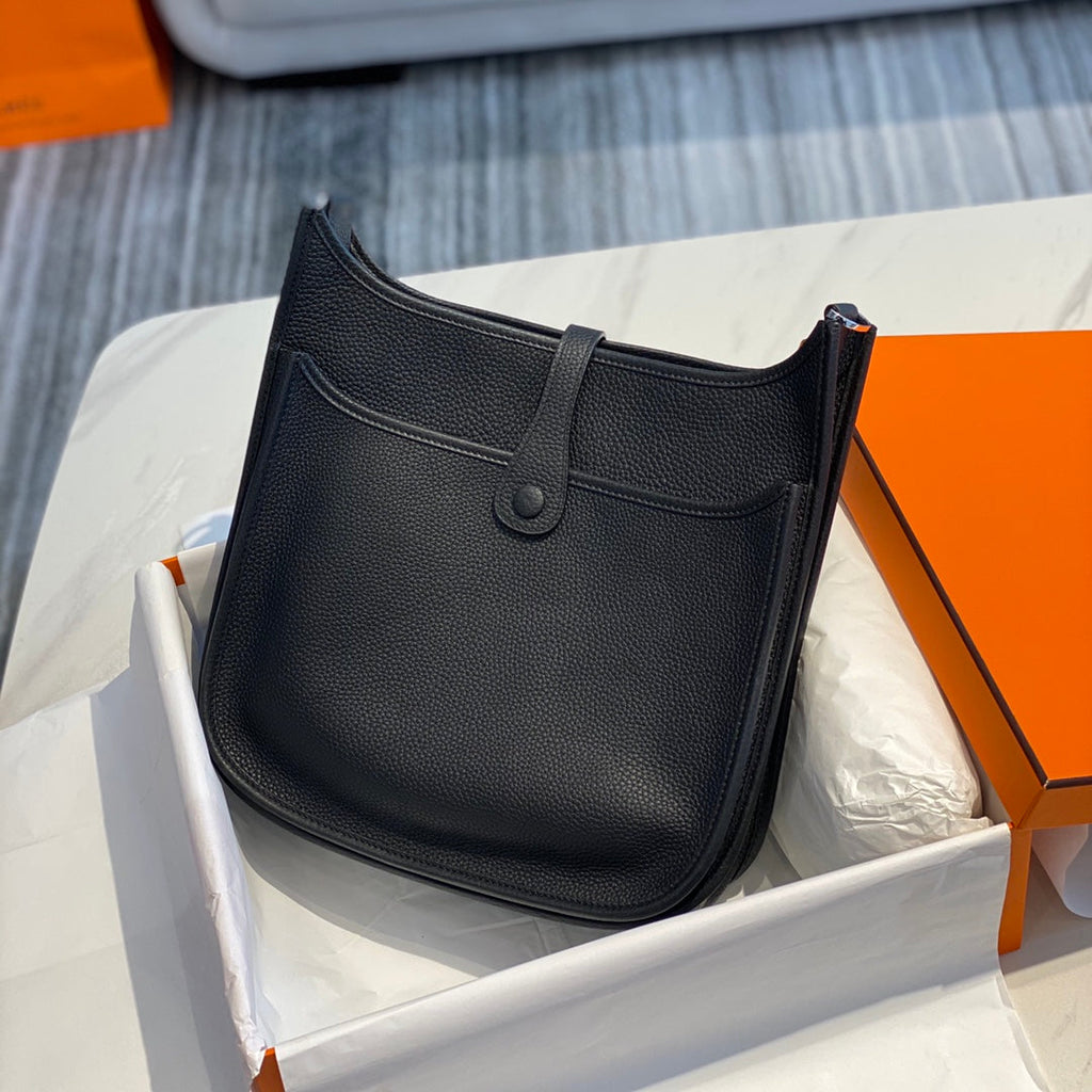 Hermès Evelyne III 29 Taurillon Clemence Shoulder Bag Black Silver