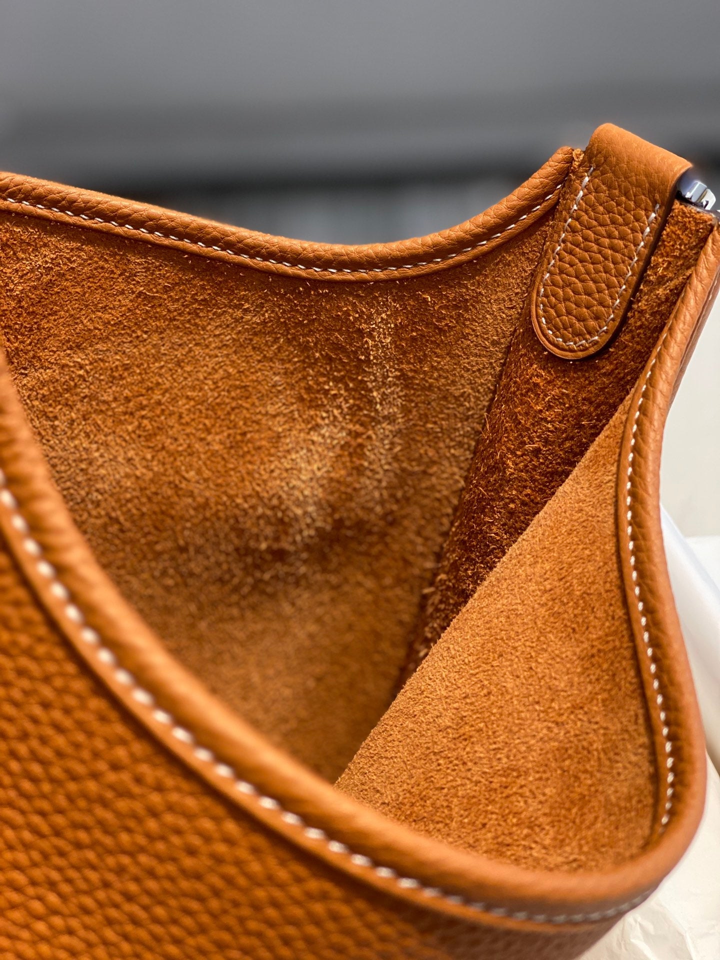 Hermès Evelyne III 29 Taurillon Clemence Shoulder Bag camel Silver