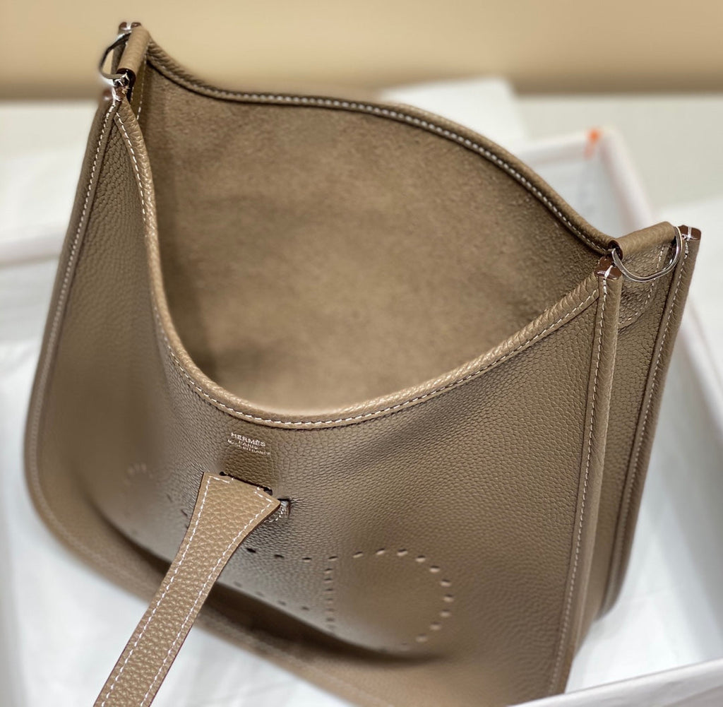 Hermès Evelyne III 29 Taurillon Clemence Shoulder Bag Silver Gray