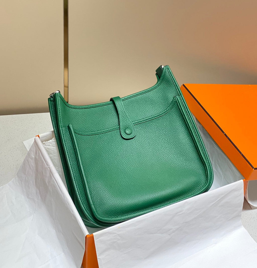 Hermès Evelyne III 29 Taurillon Clemence Shoulder Bag Green Silver