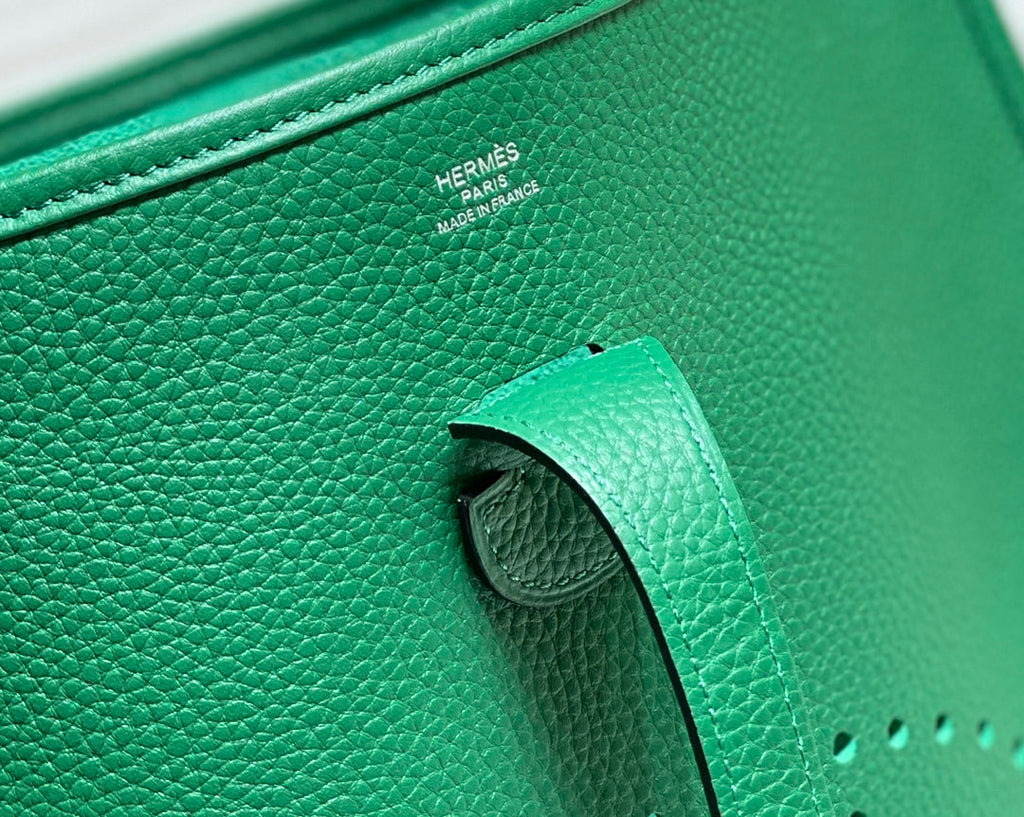 Hermès Evelyne III 29 Taurillon Clemence Shoulder Bag Green Silver