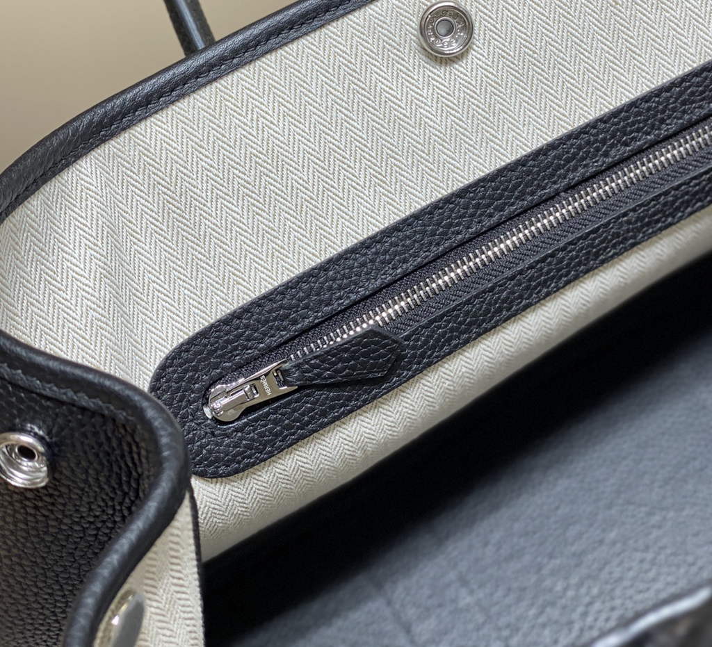 Hermes Garden Party 30 bag Togo leather Black