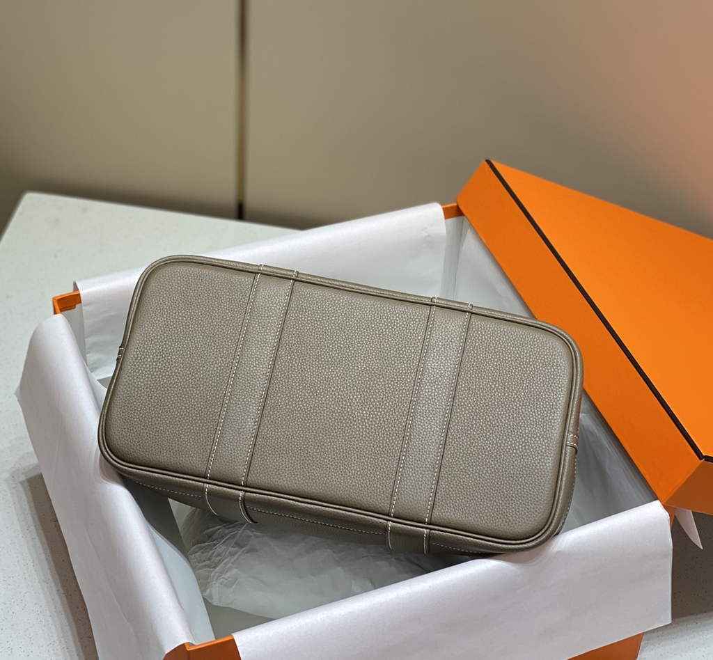 Hermes Garden Party 36 bag Gray Togo leather