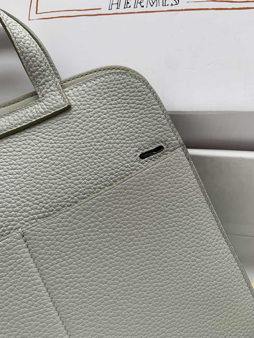 Hermes Halzan 25 Bag Gray Togo Leather Silver H082176
