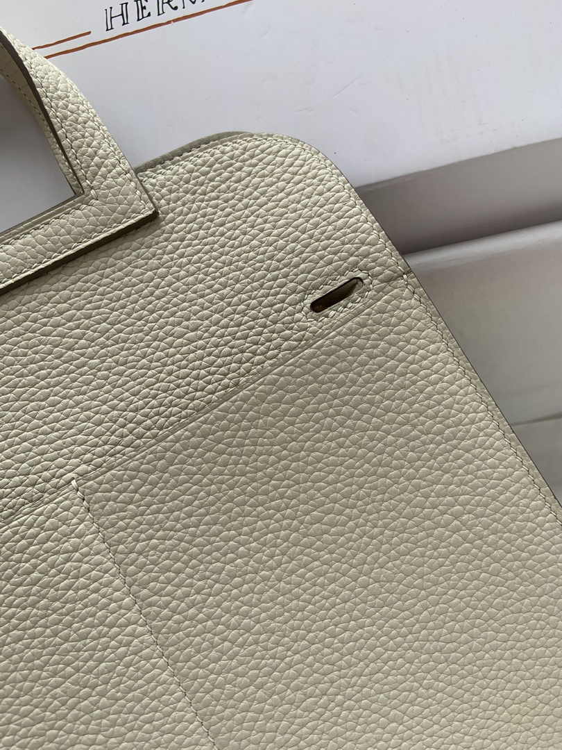 Hermes Halzan 25 Bag Beige Togo Leather Gold H082162
