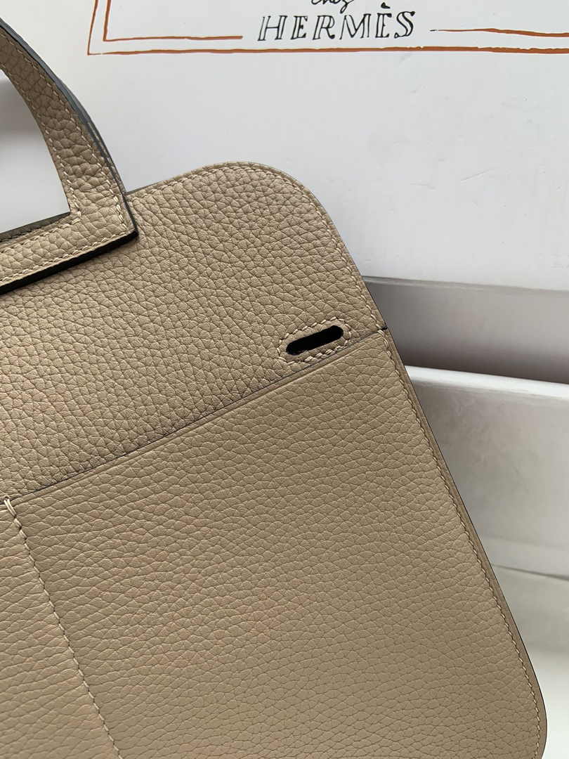 Hermes Halzan 25 Bag Khaki Togo Leather Gold H082170