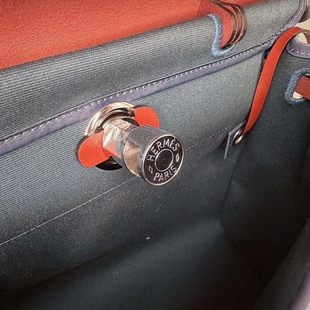 Hermès Herbag Zip 31 hobnailed bag h085131 red blue