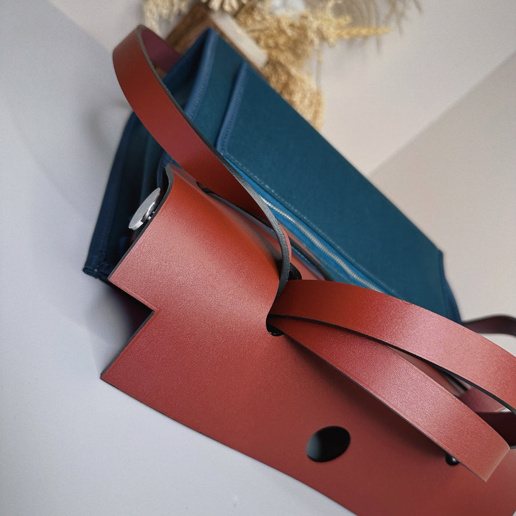 Hermès Herbag Zip 31 hobnailed bag h085131 red blue