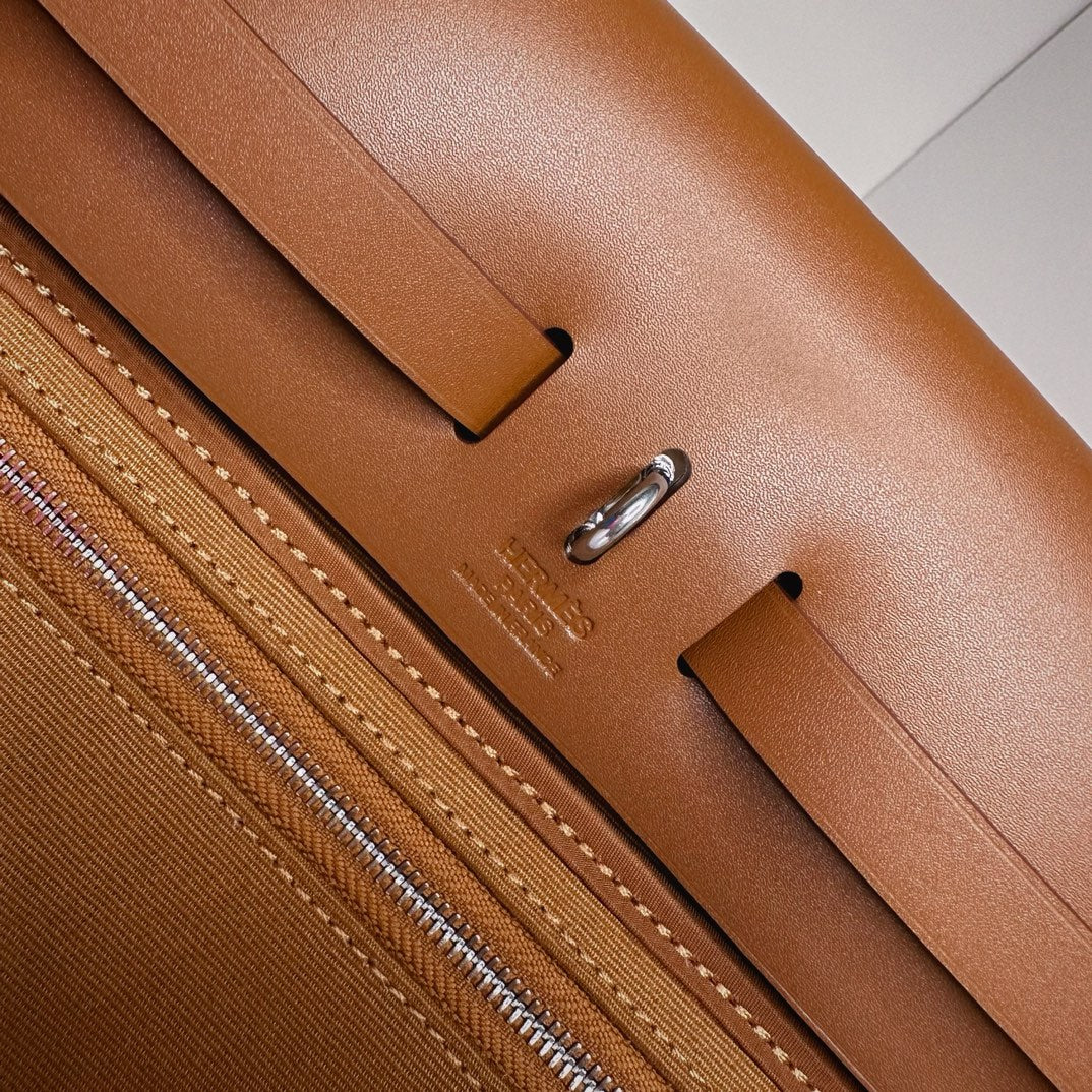 Hermès Herbag Zip 31 hobnailed bag h085131 brown