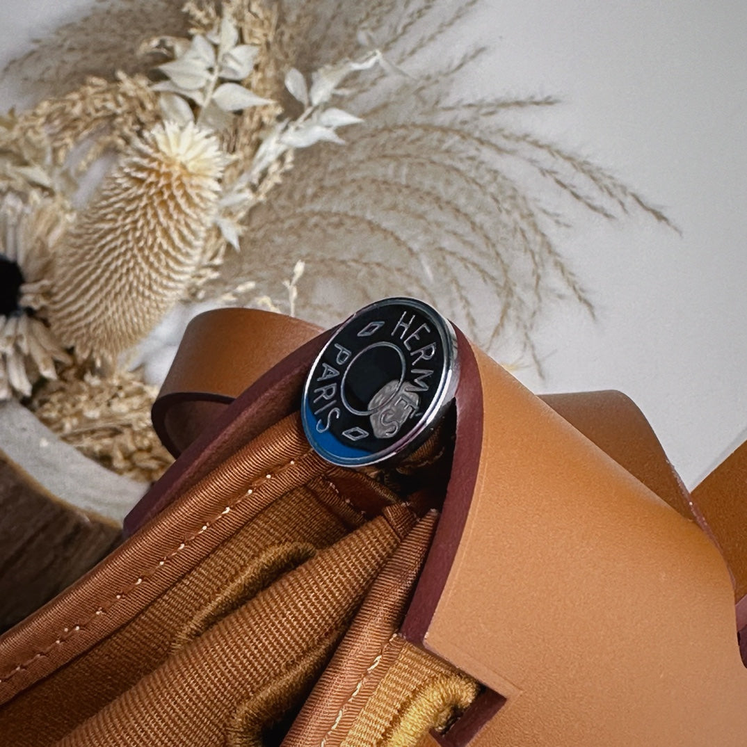Hermès Herbag Zip 31 hobnailed bag h085131 brown